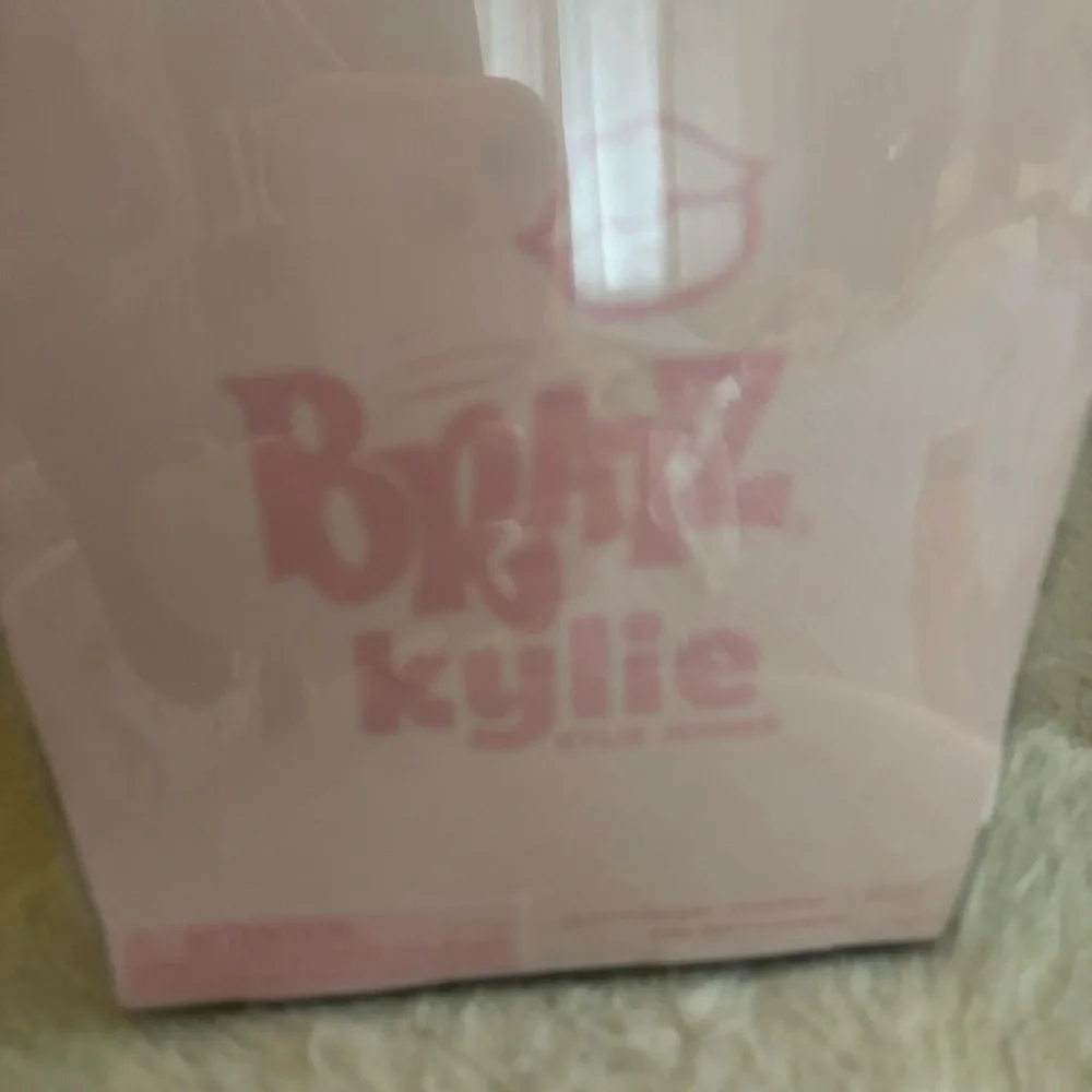 NIB MGA Bratz X Kylie Bratz Doll - Picture 3 of 6